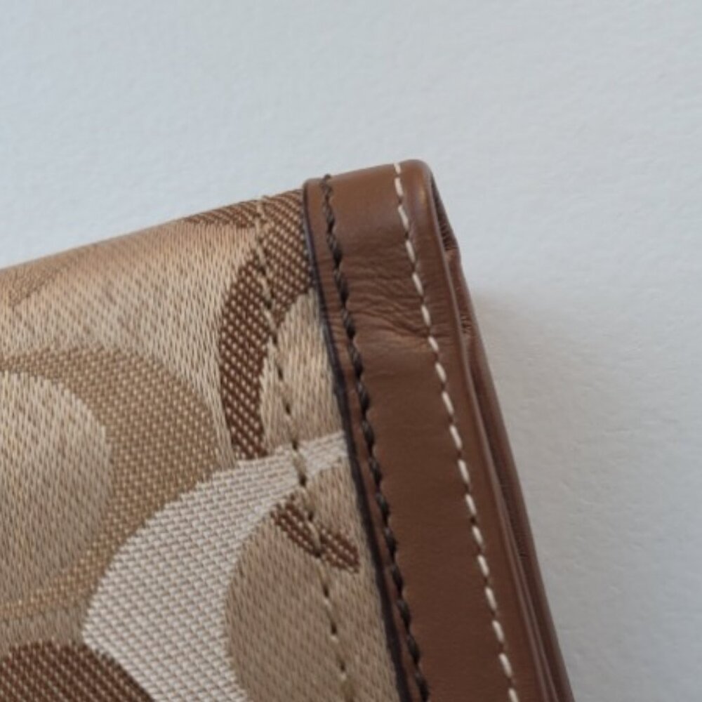 Coach Signature Tri-Fold Wallet - Picture 16 of 16